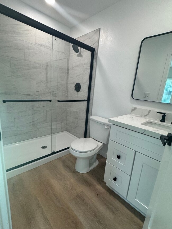 Building Photo - 4818 Beverly Ct