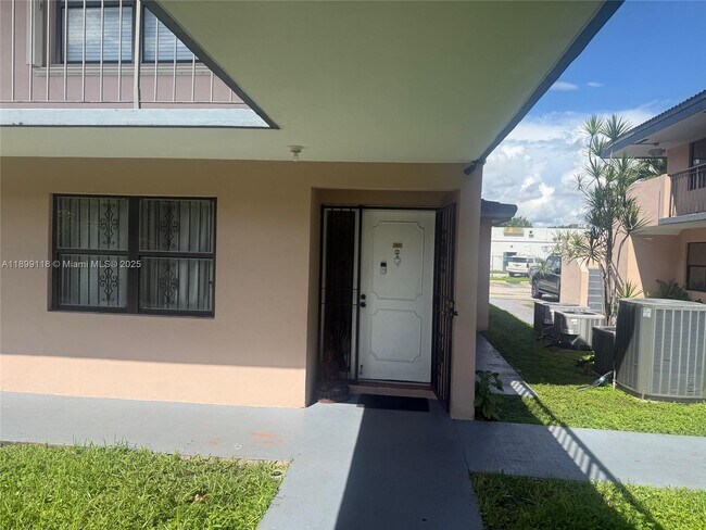 Primary Photo - 5875 W 20th Ave