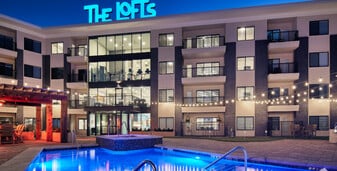 Building Photo - Lofts at City Center