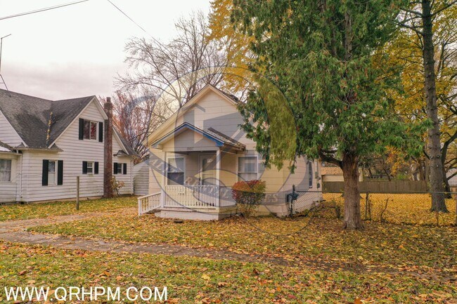 Building Photo - Available Now!! Half OFF First Month's Rent!