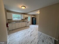 Building Photo - 1133 Louis Dr