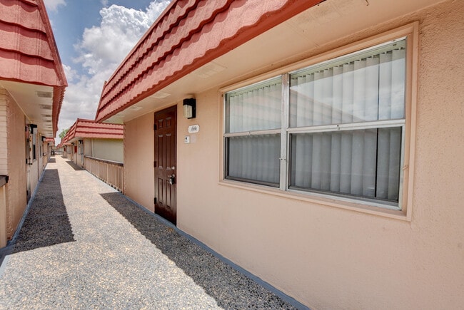 Building Photo - 193 Tuscany Ln