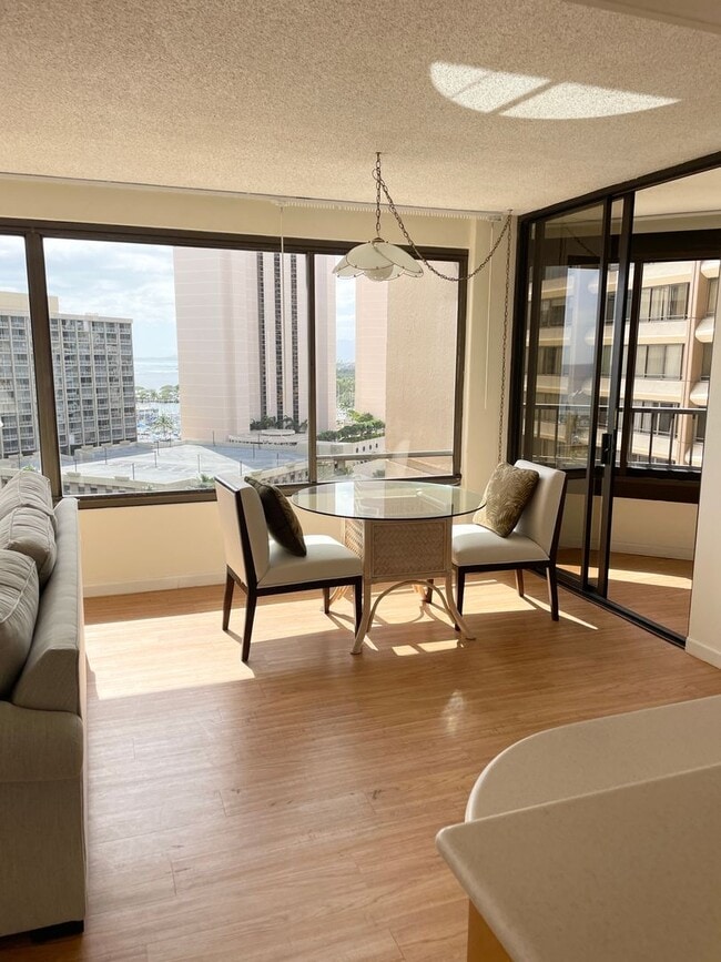 Building Photo - Discovery Bay #1719