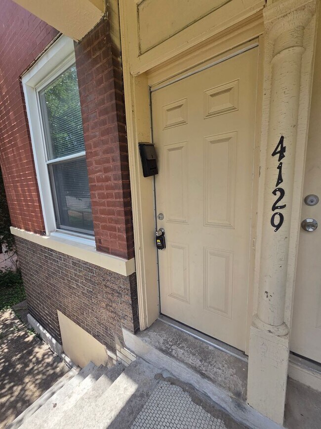 Building Photo - 4127 Virginia Ave