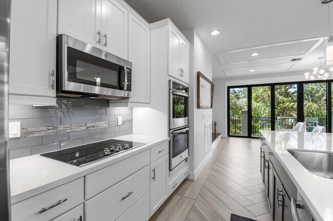 Building Photo - 622 Windward Cir S