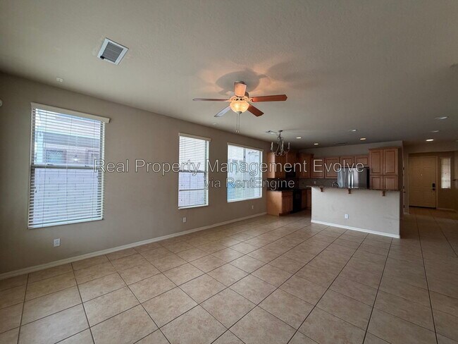Building Photo - 5640 W Kowalsky Ln