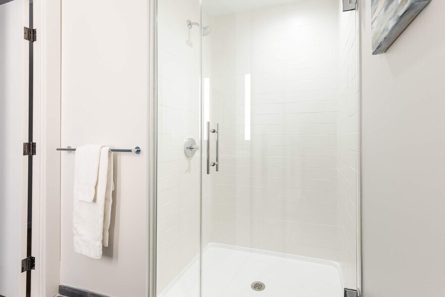 Building Photo - 131 Seaport Blvd