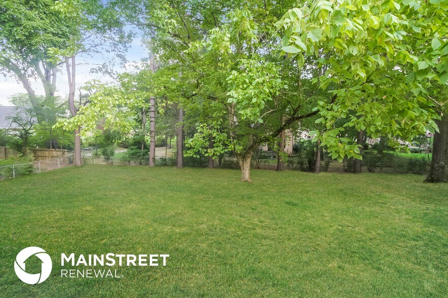 Building Photo - 6063 Colonyhill Dr