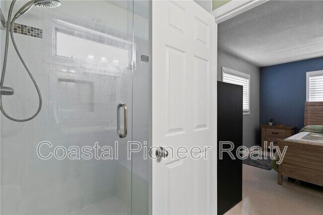 Building Photo - 232 Timberlane Dr