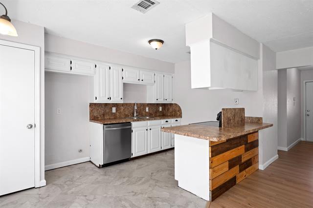 Building Photo - 5309 Windy Meadow Dr