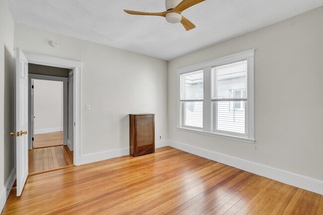 Building Photo - 228 Harvard St