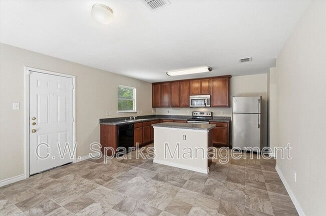 Building Photo - 3009 Dusty Oak Dr