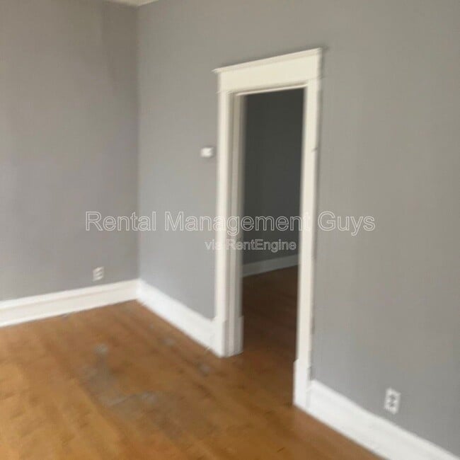 Building Photo - 1015 N Humboldt Ave