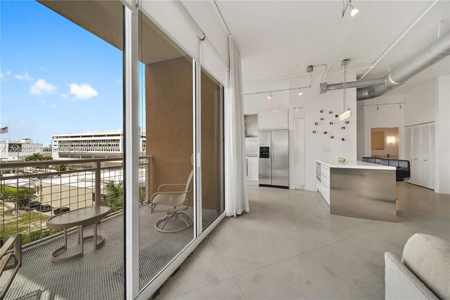 Building Photo - 2001 S Biscayne Blvd