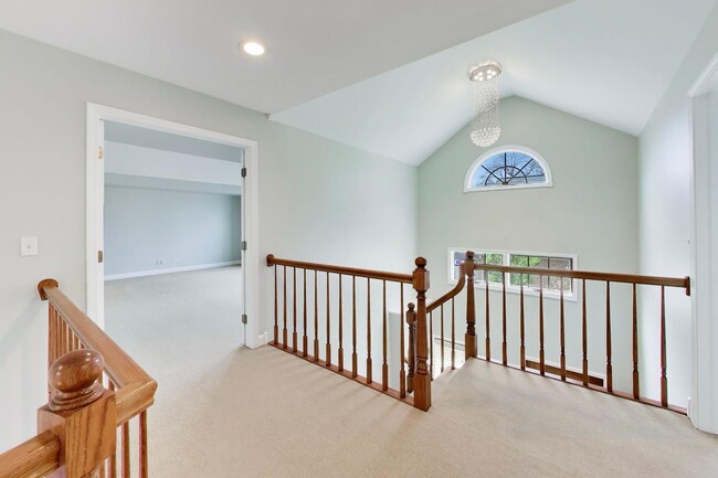 Building Photo - 417 Ashbury Dr