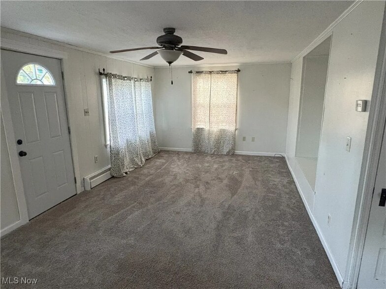 Building Photo - 9513 Edison St NE