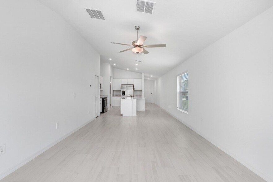 Building Photo - 11545 Radiant Shr Lp