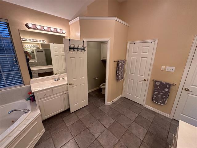 Building Photo - 503 Ironwood Dr