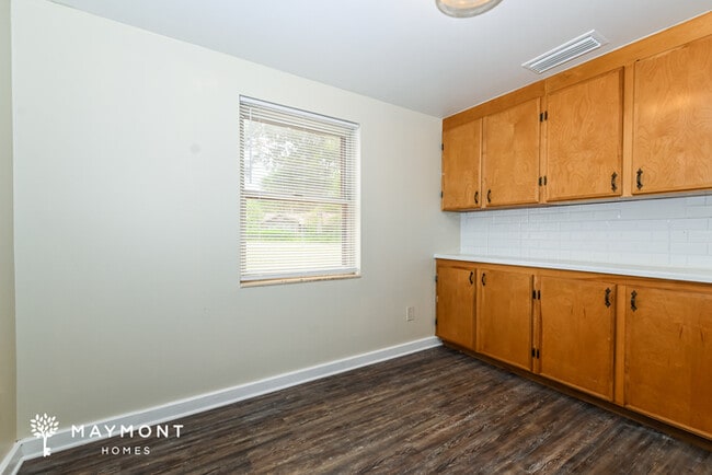 Building Photo - 6009 Verdes Rd