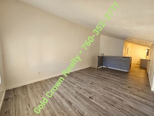 Building Photo - Condo for Rent in Gated Community