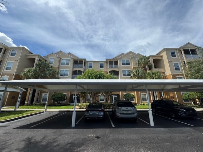 Building Photo - Beautiful 3 Bed, 2 Bath Condo in Desirable...