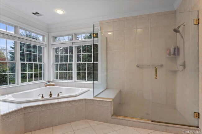 Building Photo - 2995 Laurel Trail