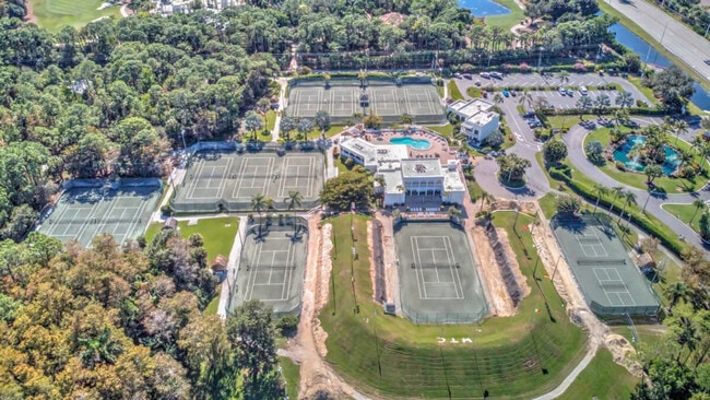 Building Photo - 3310 Europa Dr