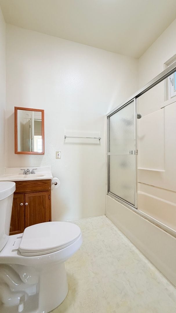 Building Photo - 1545 Lincoln Ave