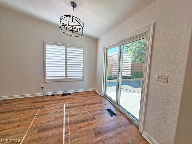 Building Photo - 5945 Badlands Ln