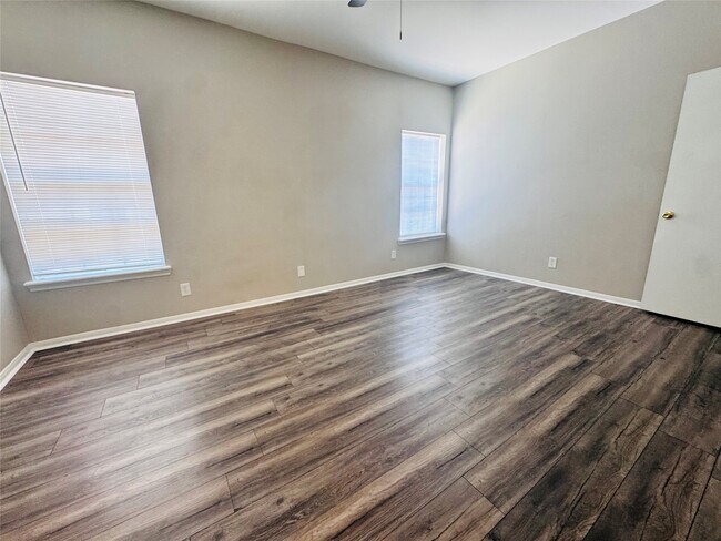 Building Photo - 7352 Regency Square Ct