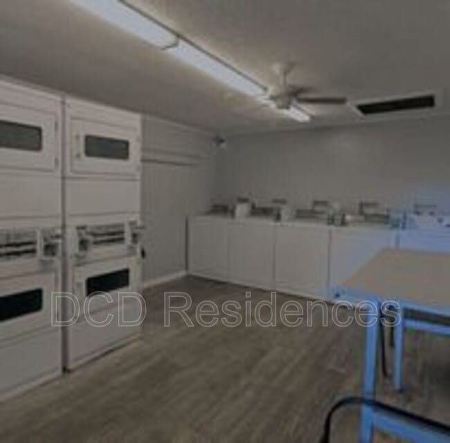 Building Photo - 11412 Mussel Dr