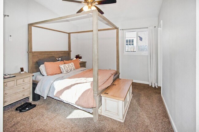 Building Photo - 2131 Ilex Ave