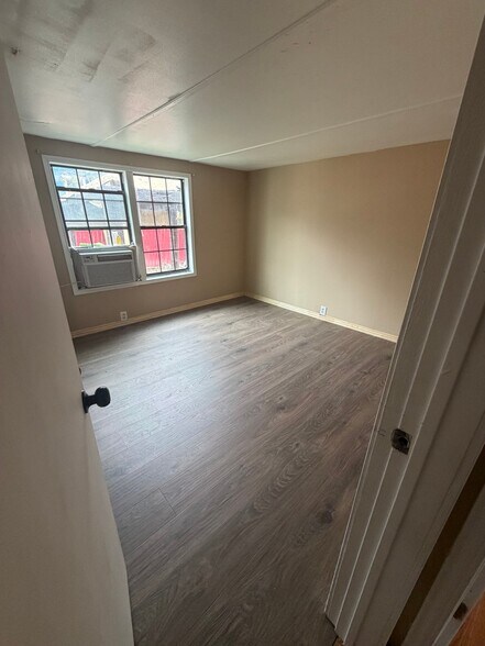 Building Photo - 12232 Madrona St