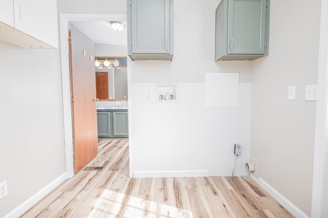 Building Photo - 4014 US-70