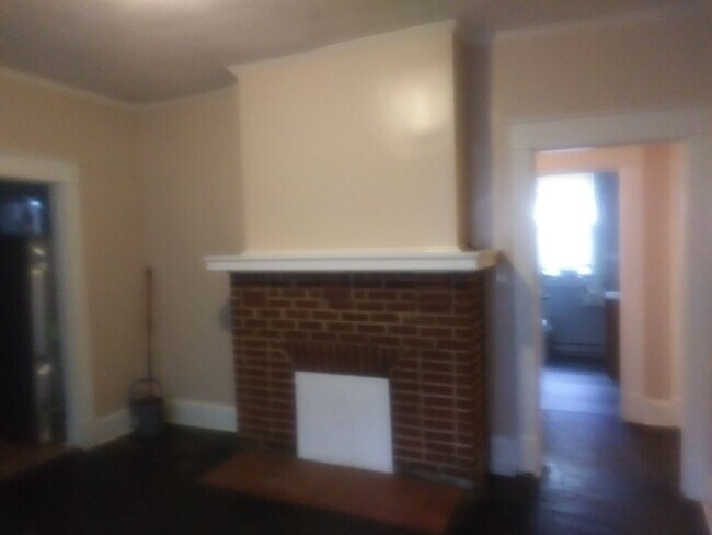 Building Photo - Maryland Ave