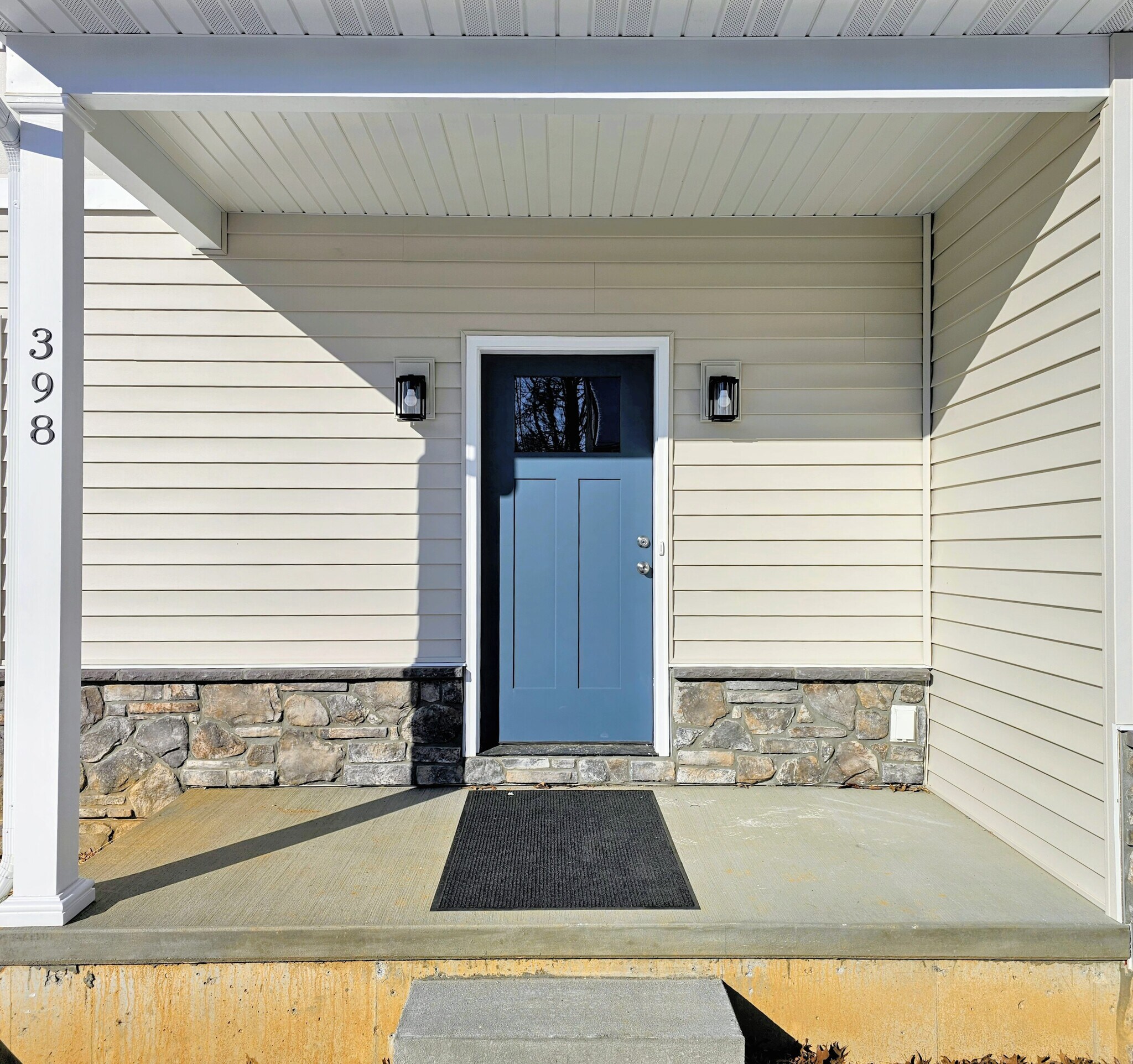 Building Photo - 398 Hensley St