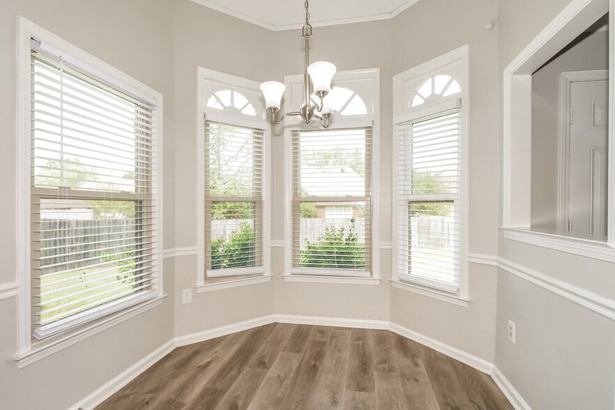 Building Photo - 7308 Schilling Cove E