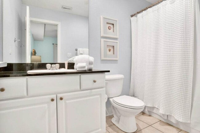 Building Photo - 365 E Beach Blvd