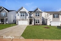 Building Photo - 565 Hillpark Ln