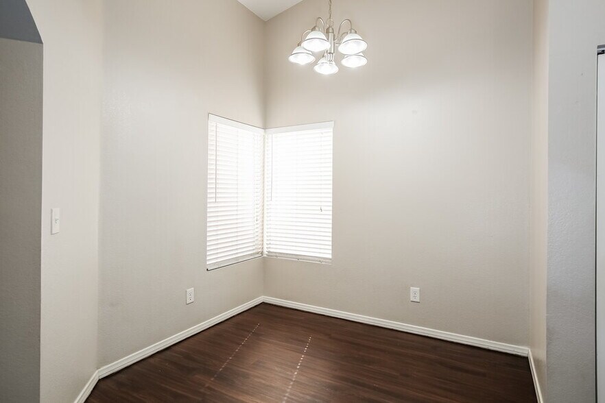 Building Photo - 4617 Rachel Ann