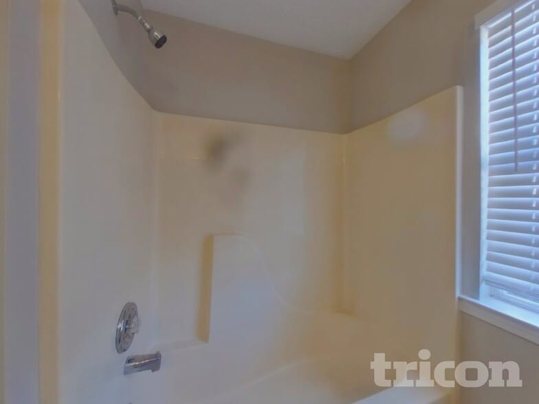 Building Photo - 130 N Greenfield Cir