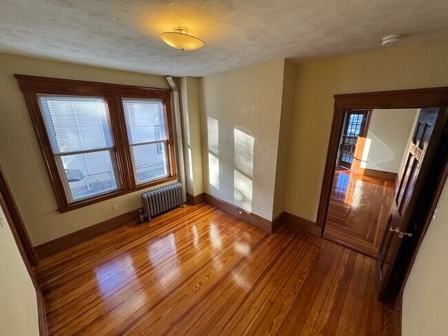 Building Photo - 45 Montvale St