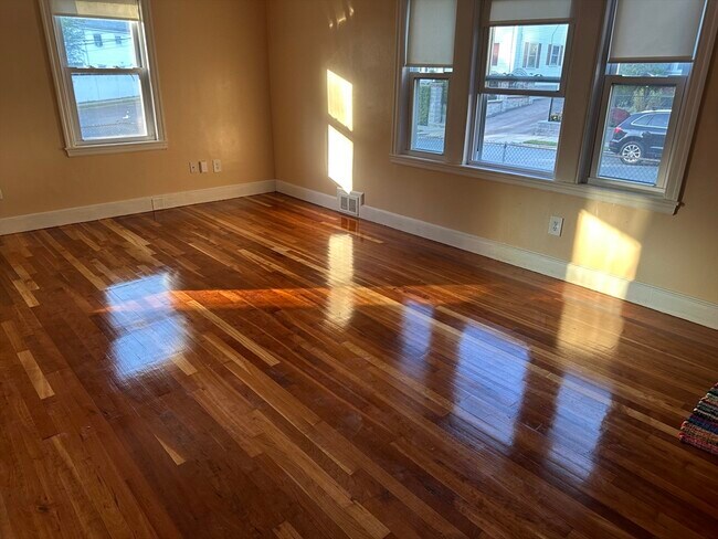 Building Photo - 3 Arborcrest Terrace
