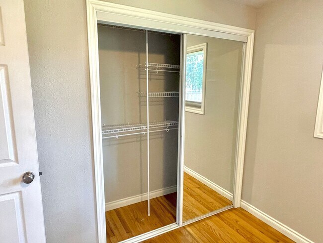 Building Photo - Brentwood-Darlington, 3 bed, 1 bath ranch with large, fenced yard