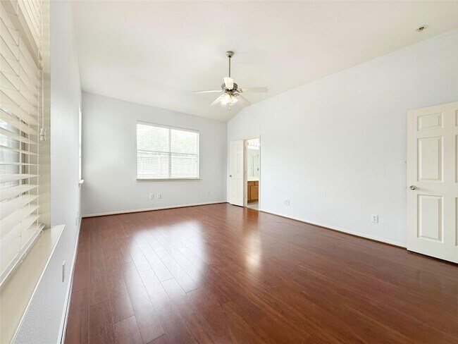 Building Photo - 2910 Lemmingham Dr