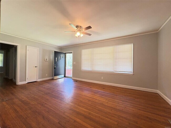 Building Photo - 3604 Pelzer Ave