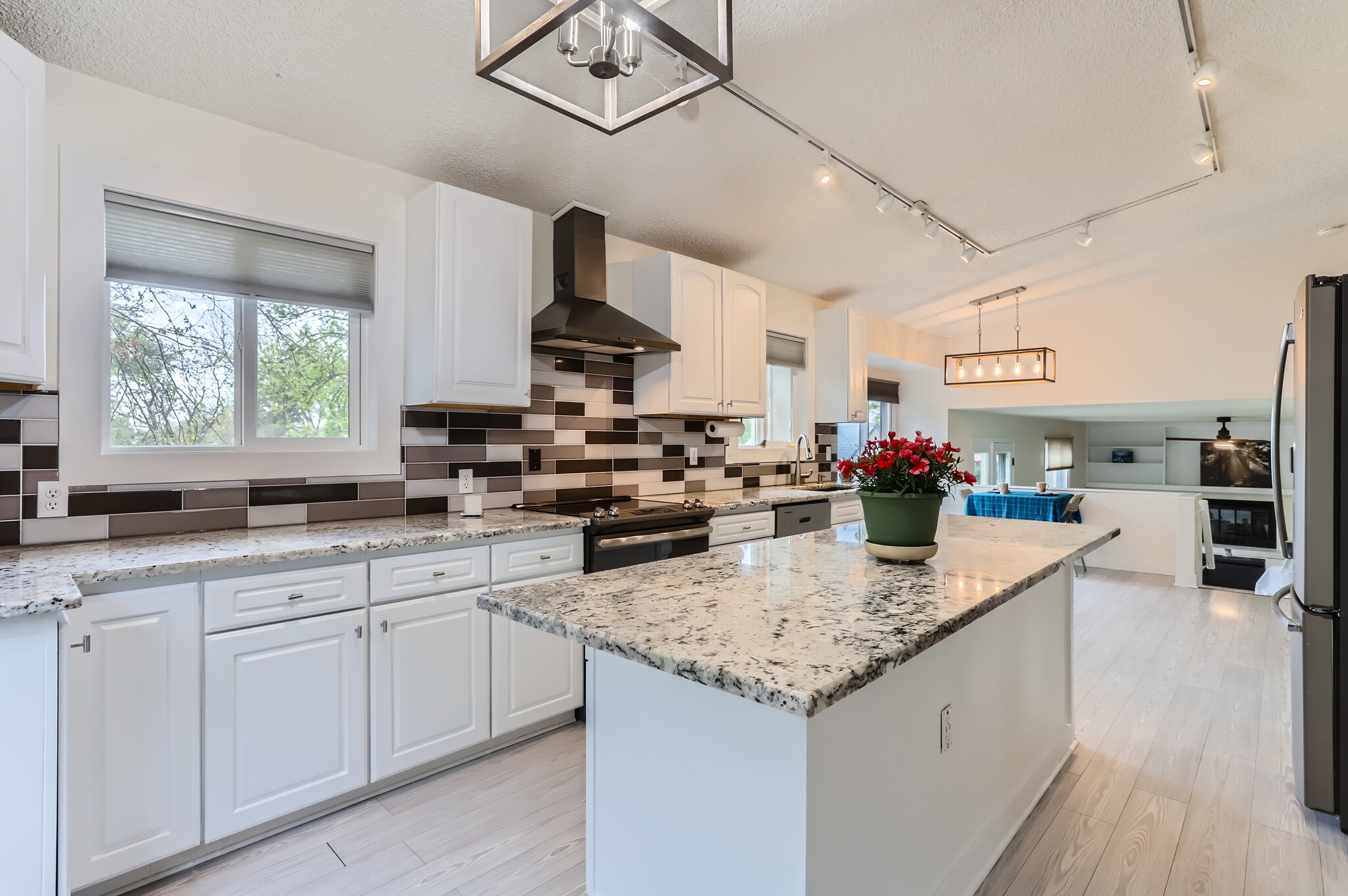 Kitchen - 1506 Fisk Ct