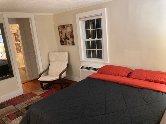 Bedroom 1 - 252 Loudoun St SW