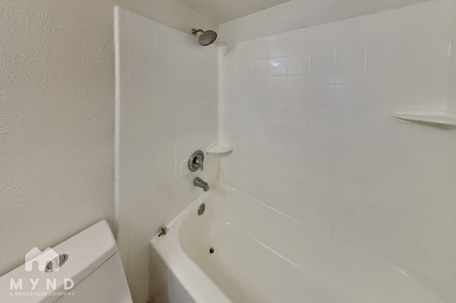 Building Photo - 6708 Oriole Ct