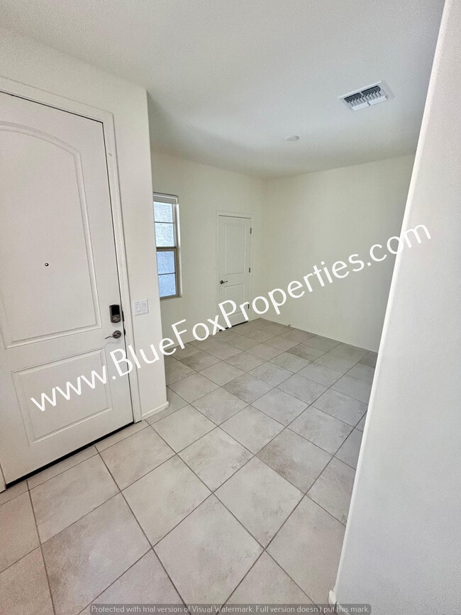 Building Photo - 7702 S Via Casa De Campo